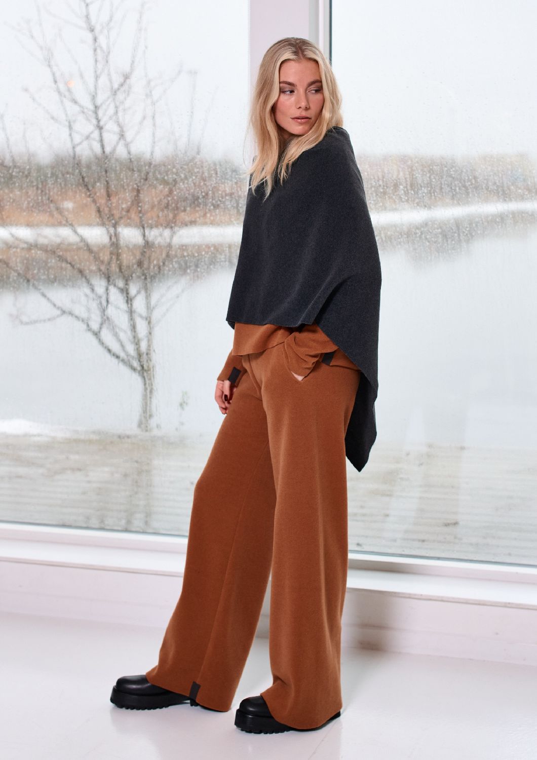 hscph-poncho-4026-black-008574-0-7002 Poncho 4026 black
