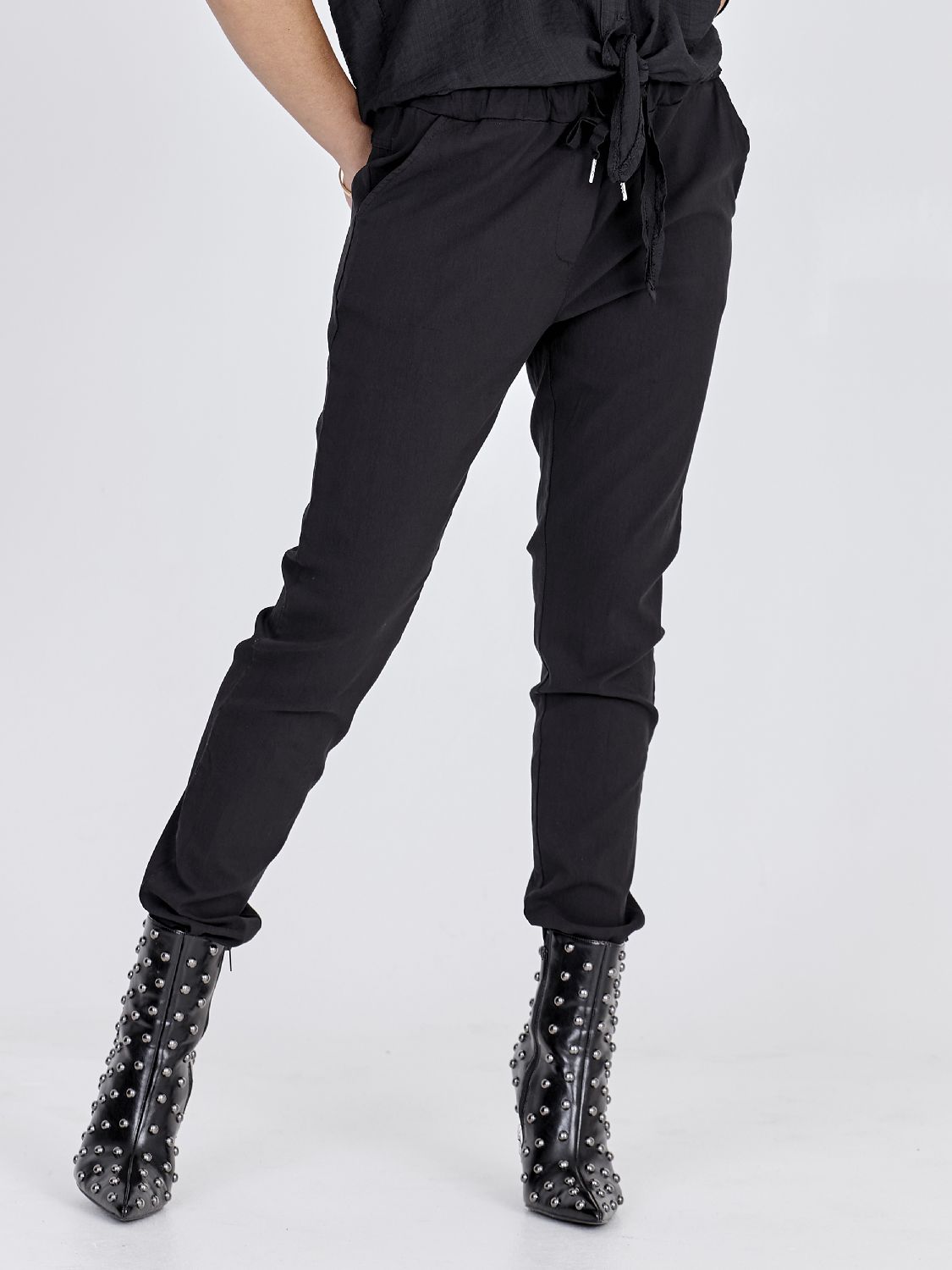Carmen Plain trouser 02-12-000