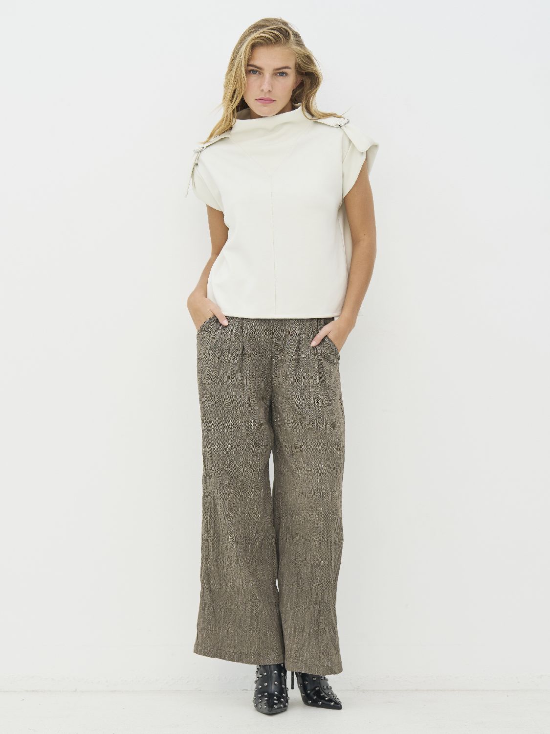Cora Blouse 8722-46-112