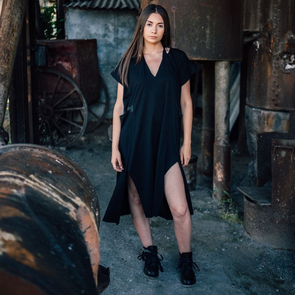 Elara black